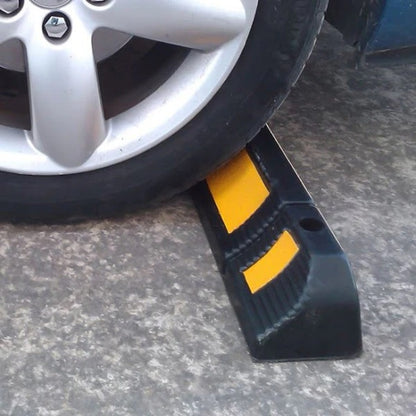 Opritor roti auto reflectorizant, pentru locul de parcare